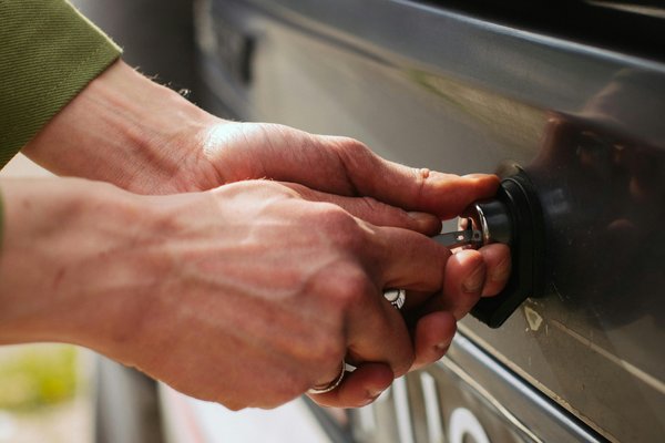 Serrurier automobile à montauban : clés perdues, solutions rapides !